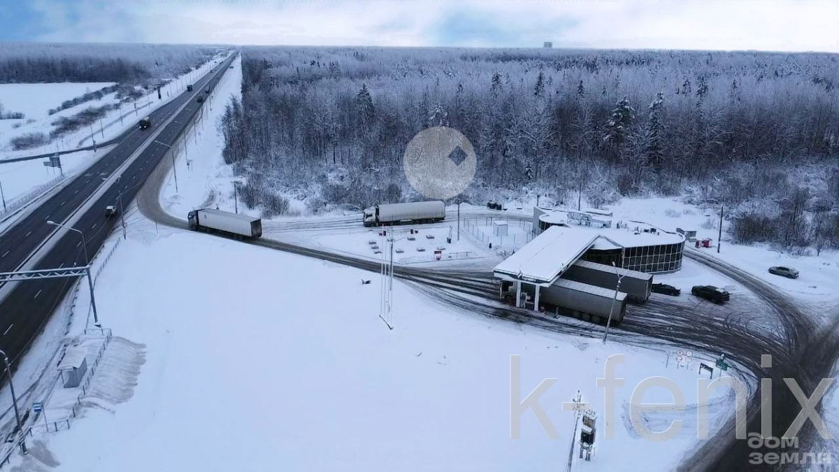 земли коммерческого назначения 13 метров, участок 40 сот